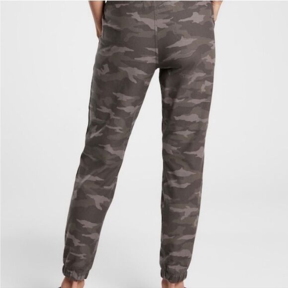 Athleta Camo Farallon‎ Jogger Pants Green Pull On Pockets size 0 - Picture 3 of 14